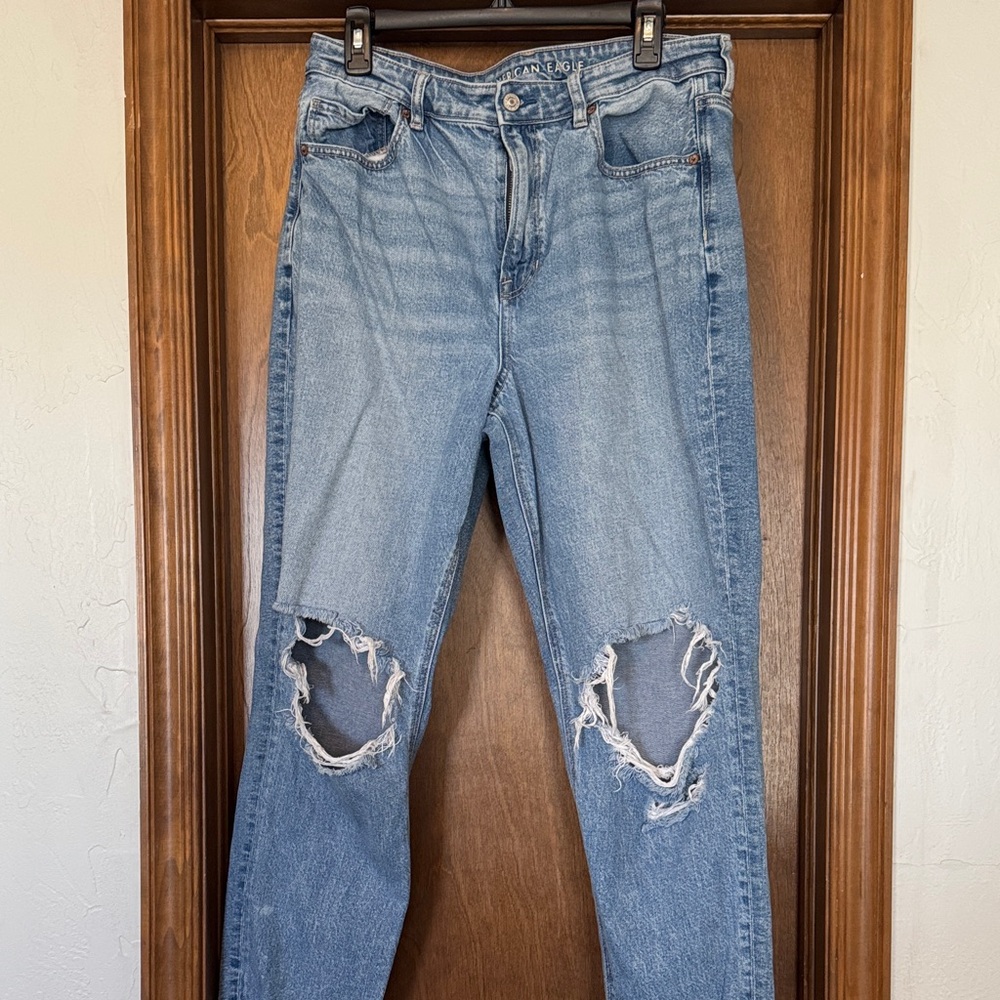 American eagle mom jeans Light Blue Denim Jeans